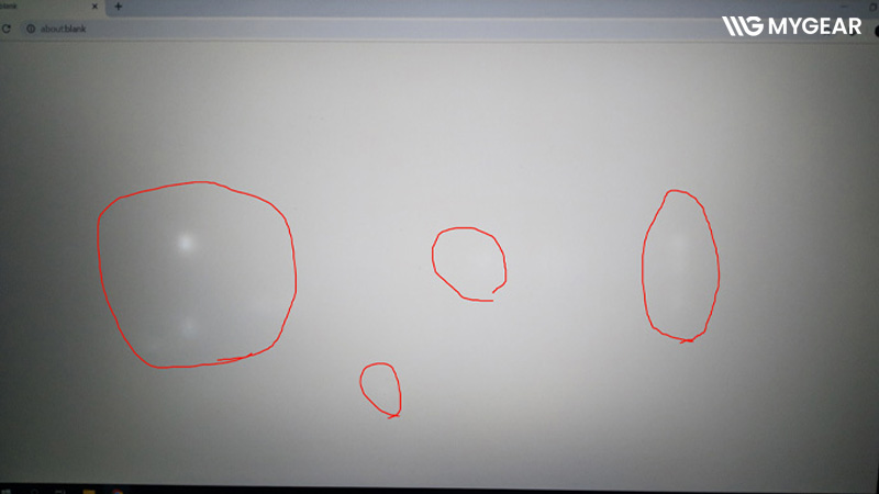 man hinh laptop bi dom sang 1