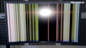 may tinh bi soc man hinh