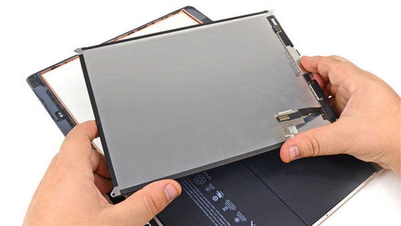 Hướng dẫn các bước thay panel màn hình Dell chi tiết