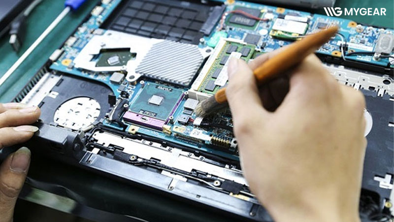 Vệ sinh laptop hết bao nhiêu tiền? Bảng giá vệ sinh laptop 2026